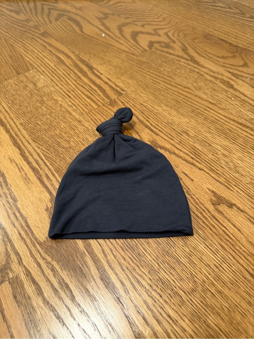 Lou Lou & Company Knot Beanie Hat - Gray